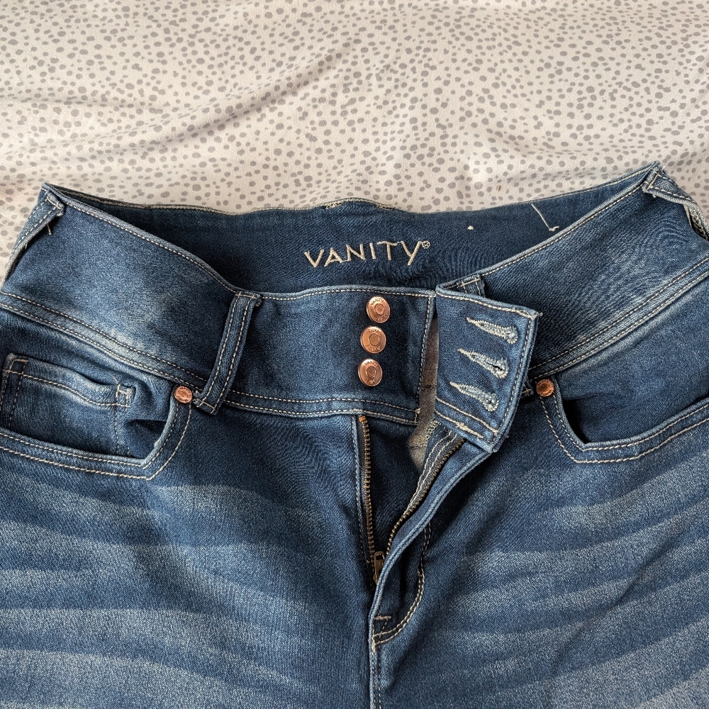 Vanity Skinny Jean 30/32